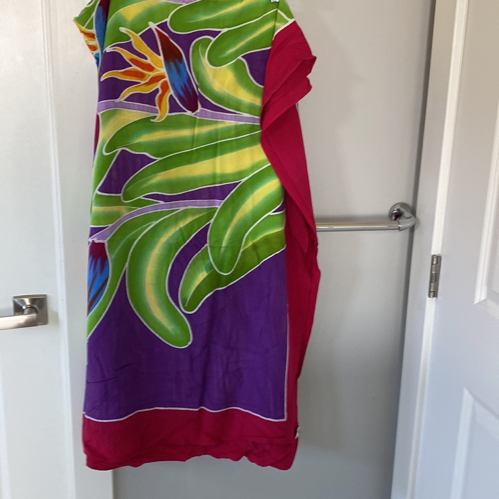 Sarong - Picture 4 of 4